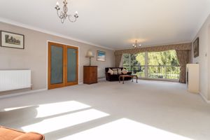 Living room- click for photo gallery